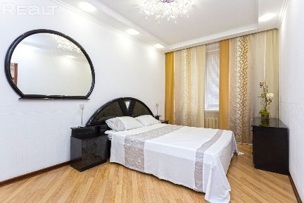 Снять 3-комнатную квартиру на сутки, г. Минск, просп. Независимости, 34