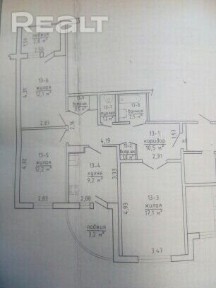 Трехкомнатная квартира на ул. Жолудева
