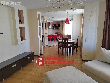 3-комнатная квартира в монолите на Кабяка, 10