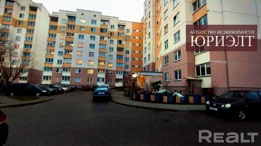 3-комнатная квартира ул. Белые Росы, д. 73