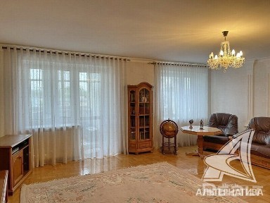 Продажа трехкомнатной квартиры в Бресте, ул. Молод 221917