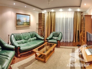 Продажа трехкомнатной квартиры в Бресте, ул. Стафе 200587