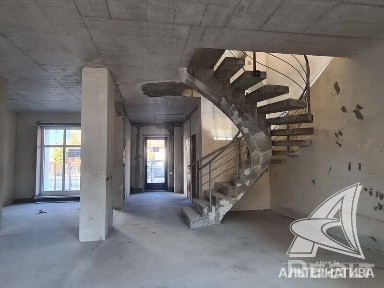 Продажа пятикомнатной квартиры в Бресте, ул. Леван 921316