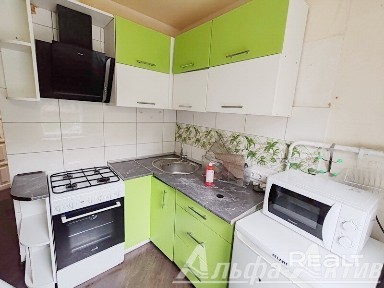 Трехкомнатная квартира, МОПРа ул. - 240459