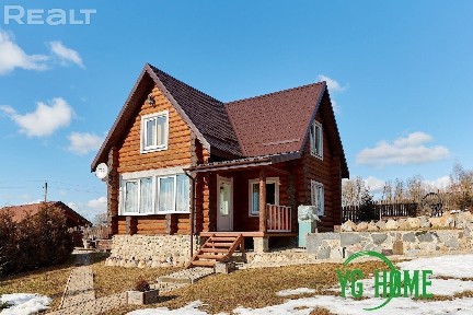 Дом из деревянного сруба, баней, гостевым домом под Логойском