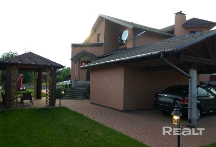 Продается 3-уровневый коттедж в элитной коттеджной застройке Зацень.