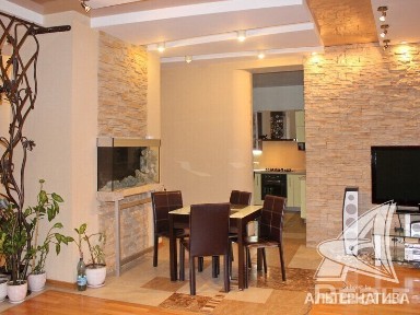 Продажа трехкомнатной квартиры в Бресте, ул. Карье 230424