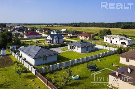 Элитный жилой дом в пригороде города - 210476