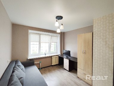 Космонавтов 102