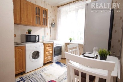 Снять 2-комнатную квартиру на сутки, г. Минск, ул. Романовская Слобода, 7