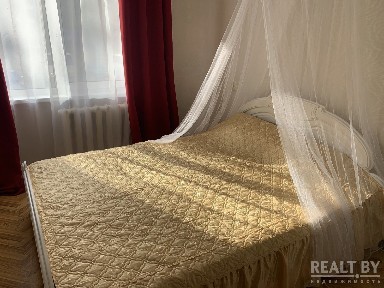 Снять 1-комнатную квартиру на сутки, г. Минск, ул. Есенина, 31/1