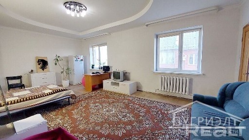 Четырехкомнатная квартира, Каштановая ул. - 240231