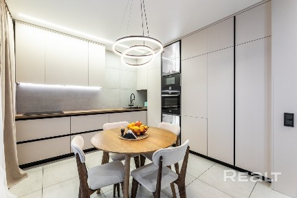 Верхний этаж - ваш секрет тишины и комфорта! Забудьте о соседях сверху.