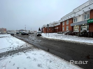 Помещения под офис/услуги разной площади