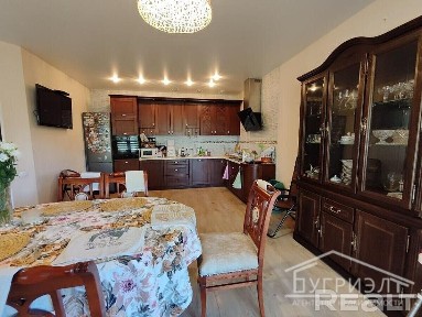 Жилой современный дом в ближайшем пригороде- 240304