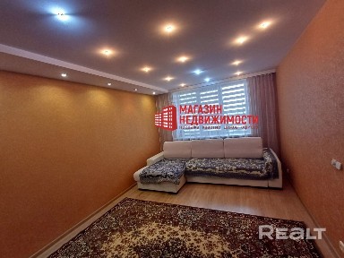 4-комнатная квартира недалеко от центра на ул. Кленовой, 37