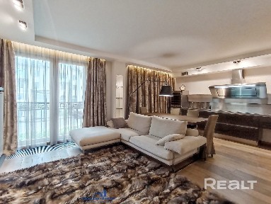 Квартира с мужским характером в клубном доме в центре города.