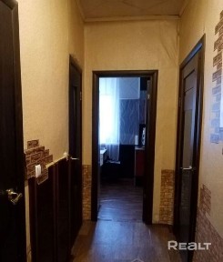 Трехкомнатная в центре города.