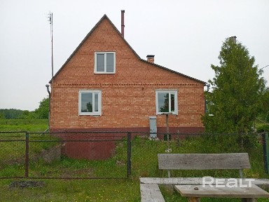 Предлагаем кирпичный жилой дом в д. Лозовое с участком 25 соток, 96 км от Минска.