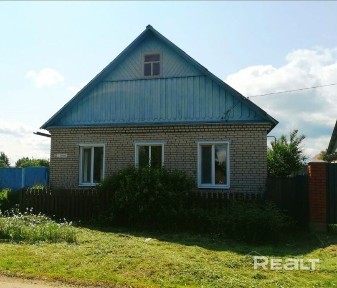 Продается просторный кирпичный дом в г. Быхове