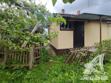 Продажа квартиры в блокированном доме в Кобринском 240029