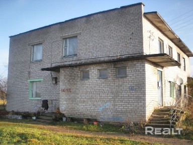 Продается двухэтажный кирпичный дом в 24 км от г. Браслав