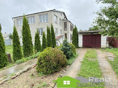 Продается трехуровневый дом по ул. Гагарина г. Слоним