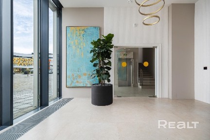 Элитный офис с панорамным видом на водохранилище в Helen & Valery Plaza, пер. Веснинка, 16