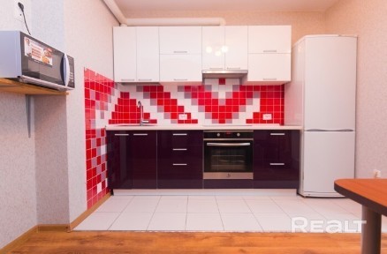 Снять 2-комнатную квартиру на сутки, г. Минск, ул. Притыцкого, 105