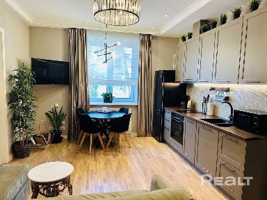 Снять 3-комнатную квартиру на сутки, г. Минск, ул. Румянцева, 14