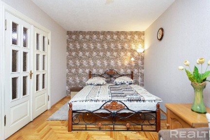 Снять 1-комнатную квартиру на сутки, г. Минск, ул. Городской Вал, 9