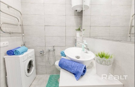 Снять 2-комнатную квартиру на сутки, г. Минск, ул. Грибоедова, 1