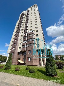 3-комнатная квартира по пер. Поповича 6