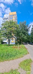 В продаже большая угловая 3-х комнатная квартира в микрорайоне Юг- 4