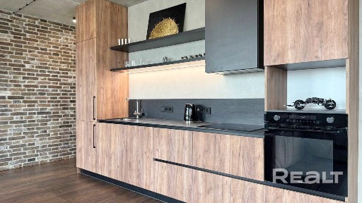 Просторная двухкомнатная квартира с ремонтом, мебелью и техникой в ЖК Минск Мир!