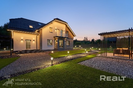 Коттедж с современной архитектурой! Дизайнерский ремонт!