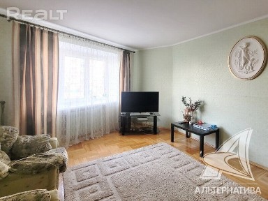 Продажа трехкомнатной квартиры в Бресте, ул. Сувор 250190