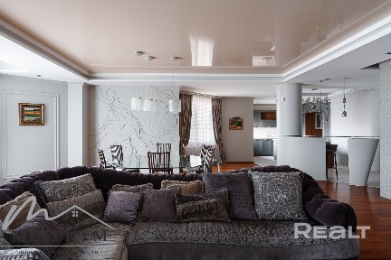 Двухуровневая квартира в самом центре Минска, ул. Чехова, д. 3