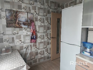 Продажа 1-к. кв. с ремонтом, лифт, балкон