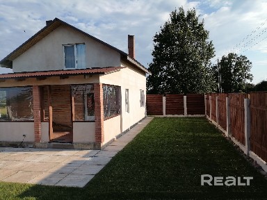 Снять коттедж на сутки, д. Гусаки, ул. Космонавтов, 18 (Несвижский р-н, Минская область)