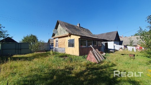 Участок 13 соток в Осиповичах: жилой дом, гараж, 2 нежилых здания, пруд