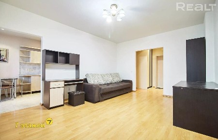 Квартира с удачной планировкой и готовым ремонтом у метро