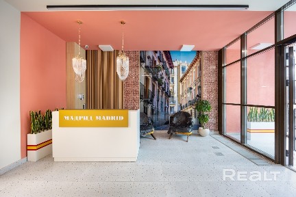 Светлая видовая квартира в престижном микрорайоне Минск-Мир.