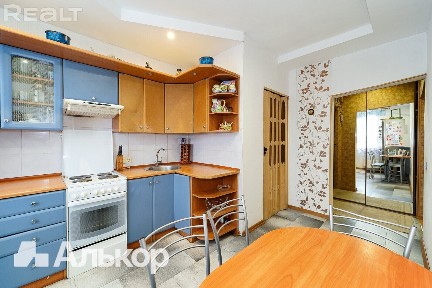 Купить 4-комнатную квартиру, г. Минск, просп. Правда газеты, 14/3