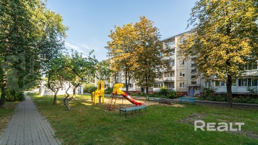 Уютная хрущевка в микрорайоне Серебрянка-1, пр-т Рокоссовского 109