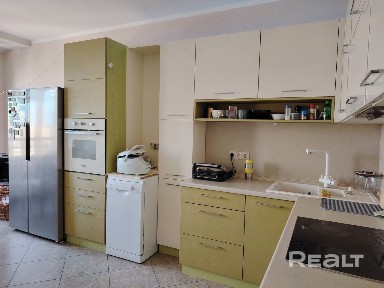 3-комнатная квартира с панорамой центра Минска Элитный дом, 109.8 м2