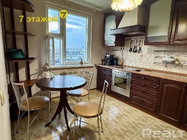 Эксклюзивная двухуровневая квартира в начале Партизанского