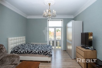 Продается 2-комнатная квартира по ул. Свердлова