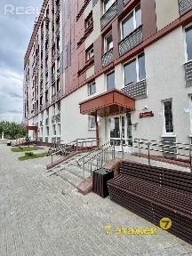 Продается 2-хкомнатная квартира. Семашко, 4В.