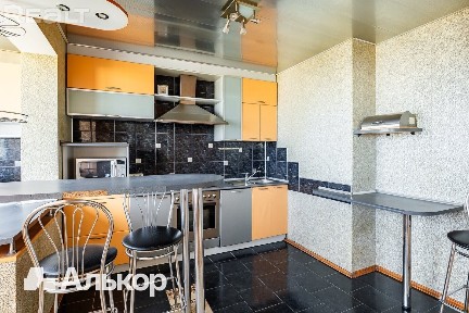 Купить 3-комнатную квартиру, г. Минск, просп. Независимости, 143/2